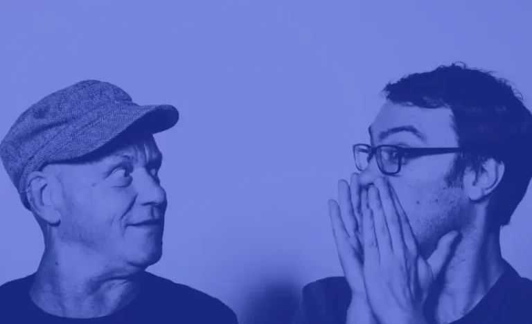 Op vrijdag 15 maart en zaterdag 16 maart 2024 neemt het iconische Britse tweetal Underworld twee dagen de Gashouder in Amsterdam over voor 'Underworld Live At Gashouder'. De ticketverkoop voor beide data start op vrijdag 25 augustus om 12:00 via ticketmaster.nl Karl Hyde en Rick Smith spelen komend weekend nog als headliner in de iconische Alpha op Lowlands, maar begin 2024 keert het duo terug naar Nederland om twee dagen neer te strijken in de Gashouder in cultuurdorp Westergas. Underworld staat bekend om de innovatieve optredens waarin absolute klassiekers en nieuw werk een naadloos geheel vormen. Binnenkort maakt Underworld bekend wie de special guest wordt tijdens de concerten. Over Underworld Underworld is een absolute legende die eigenhandig de grenzen van elektronische muziek heeft verlegd. Het is een van de weinige acts die net zo makkelijk als headliner immense massa's betovert op 's werelds grootste festivals als Coachella, Glastonbury of Lowlands, als dat hij thuis is in underground technoclubs, warehouse party’s, kunstgalerieën, theaters of bijzondere locaties zoals de tunnel onder het Rijksmuseum. Na op steeds grotere schaal naam voor zichzelf gemaakt te hebben in de techno underground van de jaren ’90, explodeerde Underworld in 1996 met hun anthem ‘Born Slippy (Nuxx)’ naar de massa toen regisseur Danny Boyle het op hypnotiserende wijze in zijn film Trainspotting gebruikte. De track werd de soundtrack voor een generatie, terwijl Underworld in de decennia die volgden continu grenzen bleef verleggen. Karl Hyde en Rick Smith verkochten miljoenen albums en speelden voor ’s werelds grootste zalen, maar bleven ook de roots en de kunstwereld trouw door optredens en exposities in galeries of opvallende locaties. Nederland heeft hier altijd een belangrijke rol in gespeeld. Zo zette Underworld in 2019 bijvoorbeeld enerzijds het experimentele concept DRIFT neer in de Marktkantine én speelde zij de grootste Nederlandse show ooit in de Ziggo Dome. Met de shows in de Gashouder wordt er een nieuwe iconische locatie aan het zich continu uitbreidende Underworld-universum toegevoegd. De shows lopen vooruit op een nieuwe Underworld-album, waarvan de single 'and the colour red' al menig dansvloer in extase heeft gebracht. Underworld Live At Gashouder Special guest vrijdag 15 maart, zaterdag 16 maart 2024 | Gashouder, Amsterdam Aanvang: 20:00 uur | Entree: Vanaf €50,40 (incl. servicekosten) Meer info over dit concert vind je op: mojo.nl/underworld De kaartverkoop start vrijdag 25 augustus 12:00 via www.ticketmaster.nl.